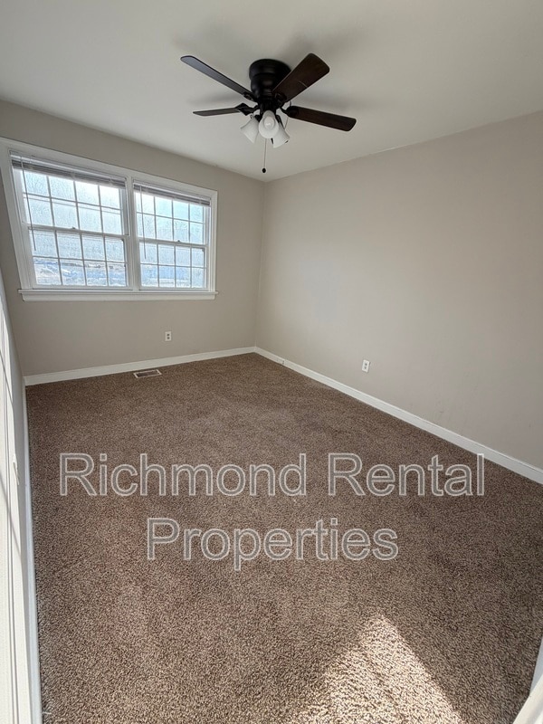 Building Photo - 2121 Lauderdale Dr