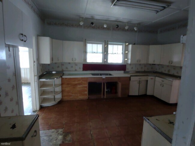 Building Photo - 4 br, 2 bath House - 205 Tennessee Avenue