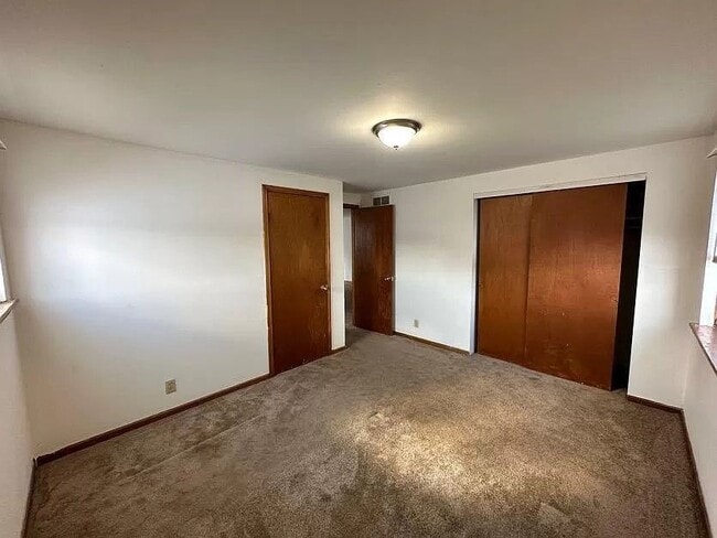 Building Photo - 1200 Countyline Rd