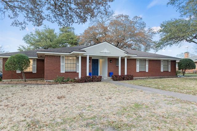 Foto principal - 527 E Spring Valley Rd