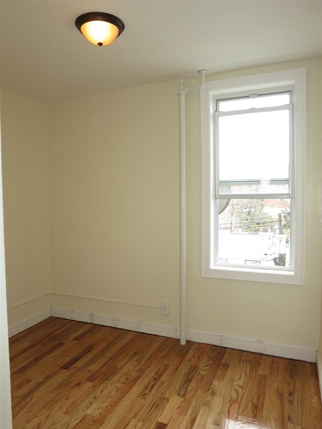 Foto del edificio - 706 24th St