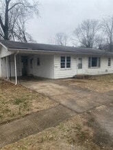 Building Photo - 524 N Allyn St