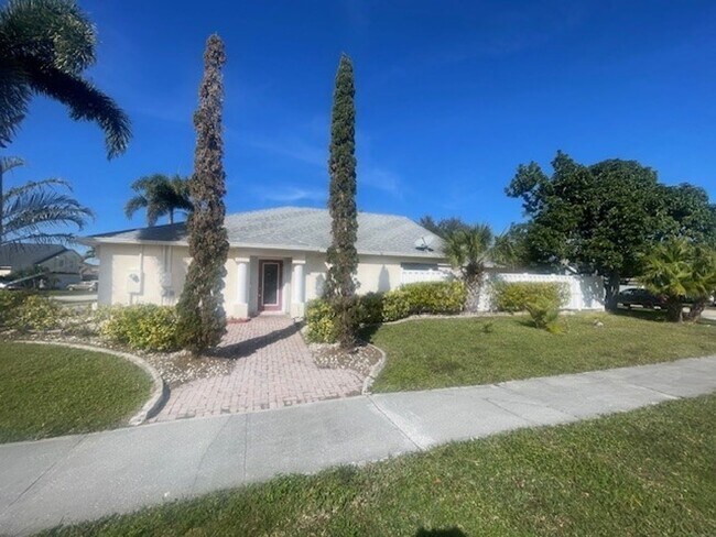 Foto del edificio - 5310 Somerville Drive, Rockledge