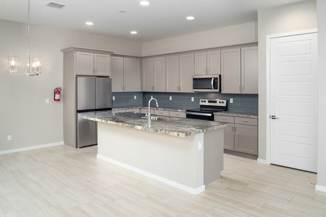 Large Pantry - 901 S Smith Rd