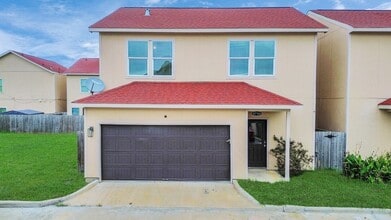 Building Photo - 8706 Beviamo St