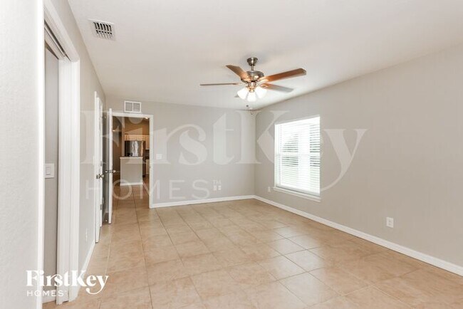 Foto del edificio - 5070 Churchill Rd