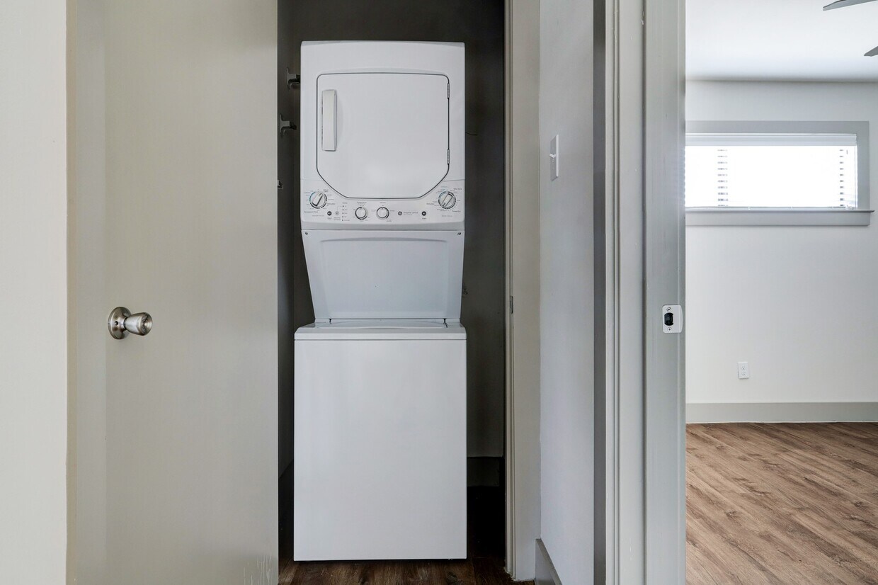 Foto principal - 4300 Rosslyn Rd