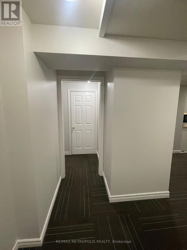 Building Photo - 58 Whitefoot Crescent