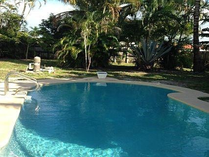 Foto del edificio - 240 St