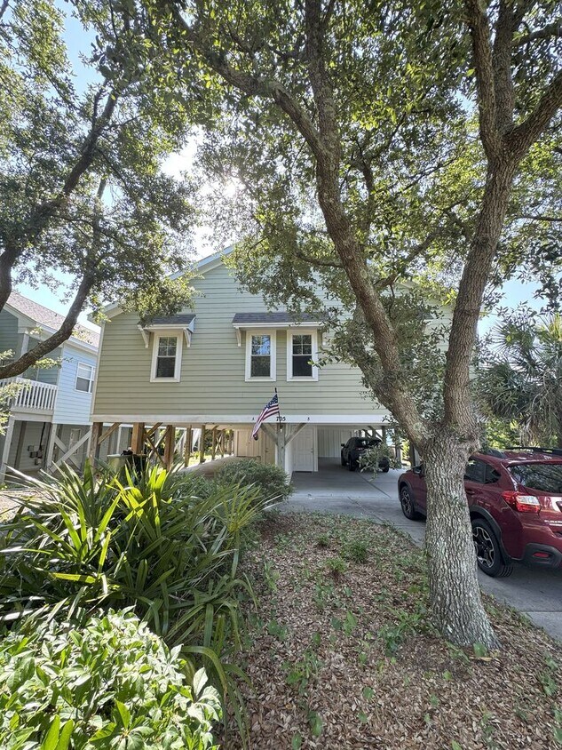 Foto del edificio - 705 3rd Ave Ext