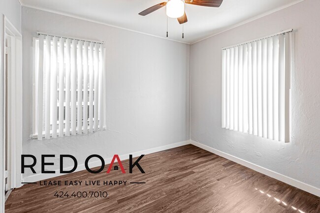 Foto del edificio - 12145 Pine St