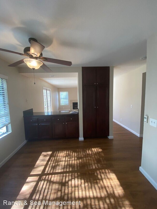 Building Photo - 4 br, 2.5 bath House - 9754 Caminito Mojado