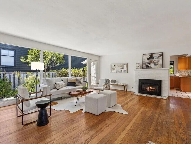 Foto del edificio - Great 3/2 in Incredible Downtown Location