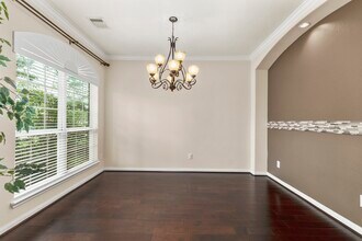 Building Photo - 5314 Belle Manor Ln