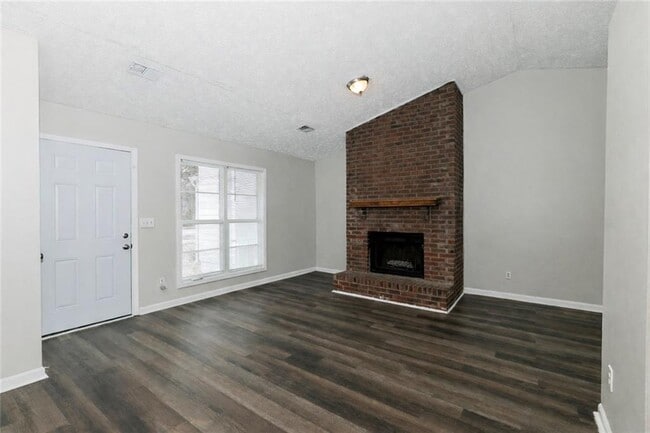 Building Photo - 5428 Glen Haven Dr