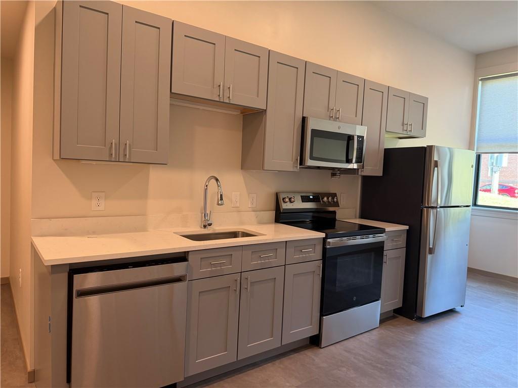 Foto principal - 1624 Lonsdale Ave