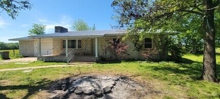 Building Photo - 575 2 Mile Creek Rd