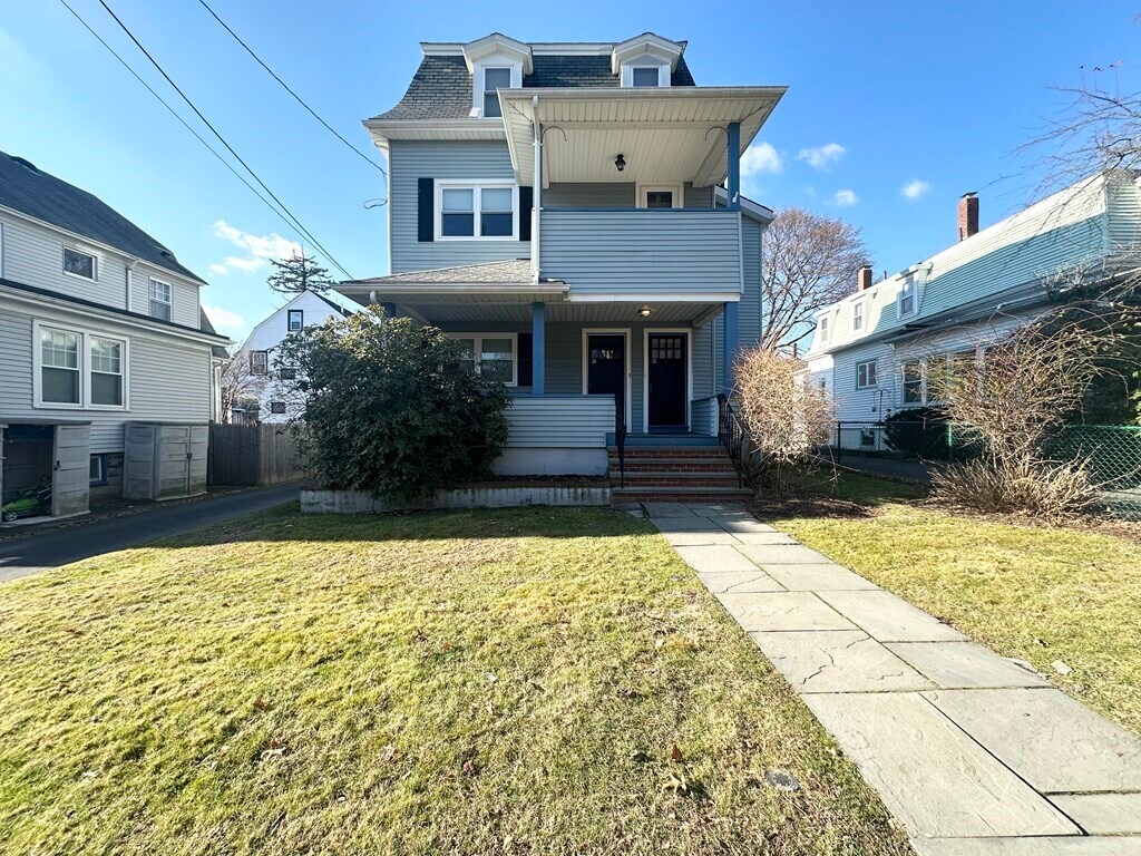 Primary Photo - 34 Warren St