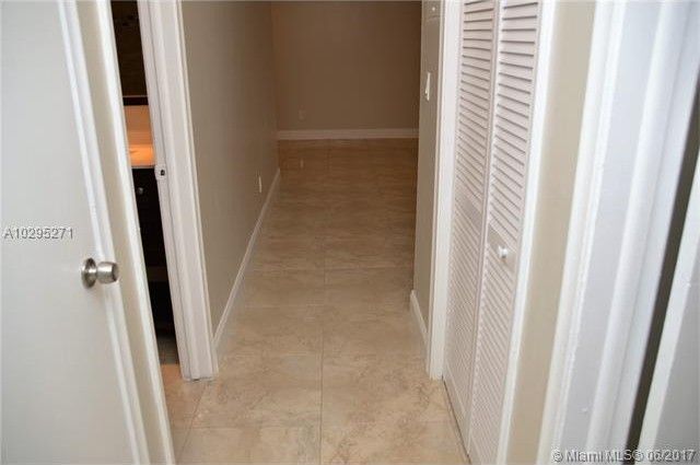 Foto del edificio - 5972 NW 19th St