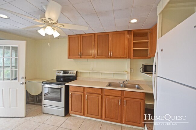 Foto del edificio - Beautiful Kaneohe Bay Views!  1/1 + 2 park...