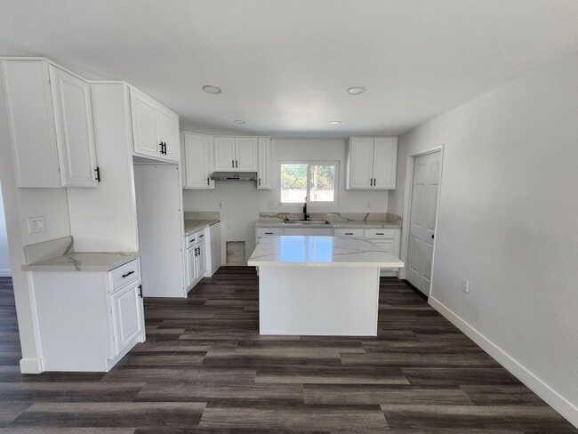 Foto del edificio - Newly Remodeled 3-Bedroom, 2-Bathroom Home...
