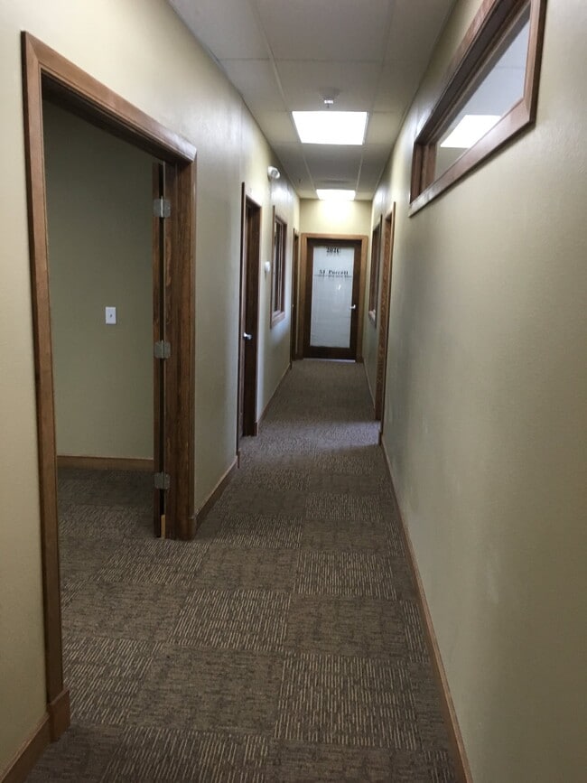 Foto del edificio - 4681 W 20th St