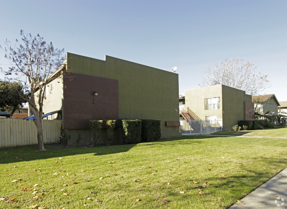 Foto principal - 651-663 Karesh Ave