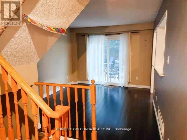 Building Photo - 48 Hadden Crescent
