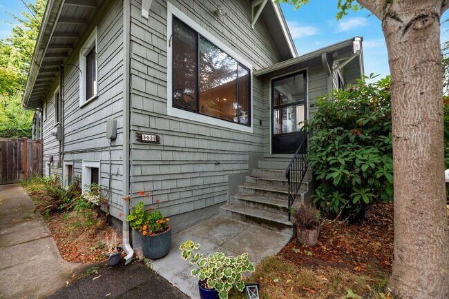 Foto del edificio - 3038 NW 72nd St