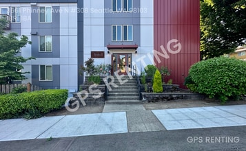 Building Photo - 3661 Phinney Ave N