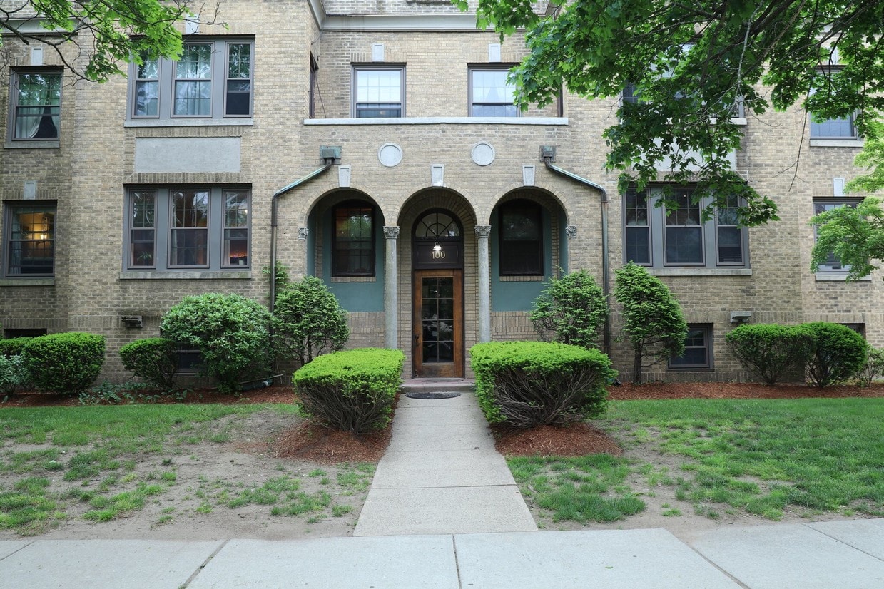 100 Madison Ave, Newton, MA 02460 Apartments in Newton, MA