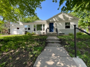 Building Photo - 6444 16th Ave S