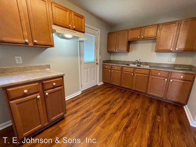 Foto del edificio - 3 br, 1 bath House - 1900 Taylor Street