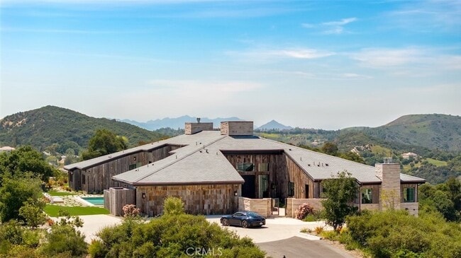 Foto del edificio - 3121 Old Topanga Canyon Rd
