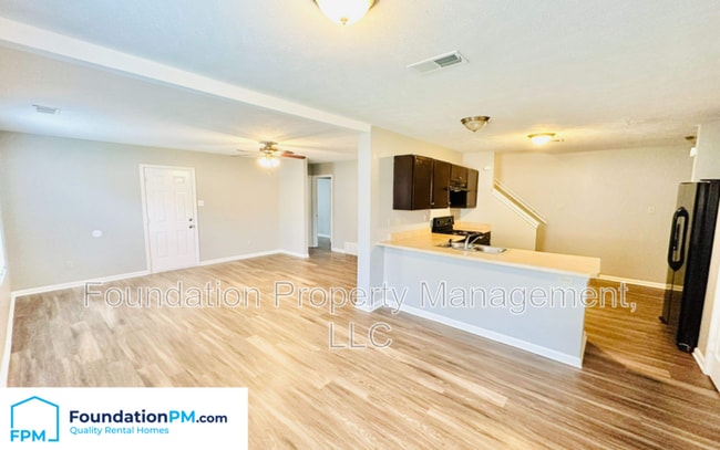 Building Photo - 103 Brighton Village Loop