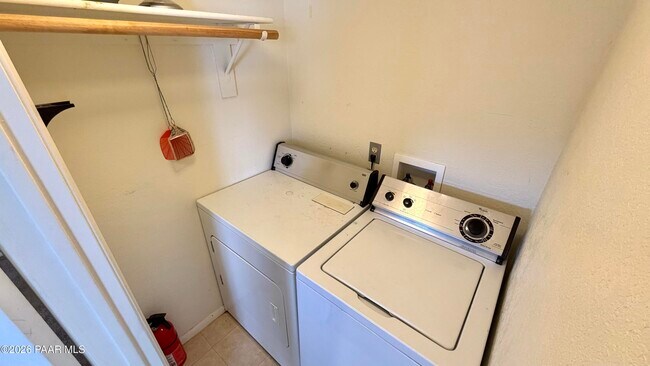 Foto del edificio - 6116 Antelope Villas Cir