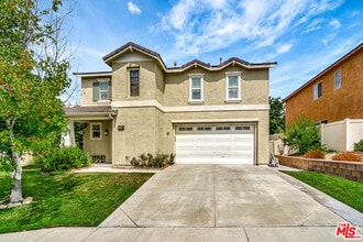 Building Photo - 27060 Mountain Willow Ln