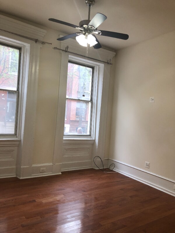 Building Photo - 416 S 15th St
