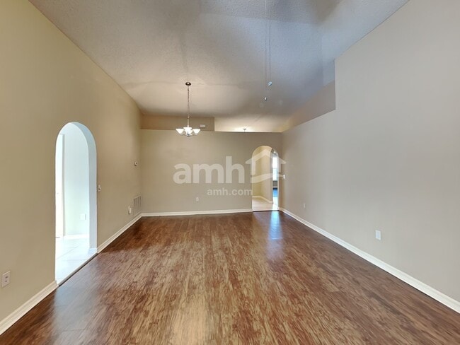 Foto del edificio - 19206 Wood Sage Dr