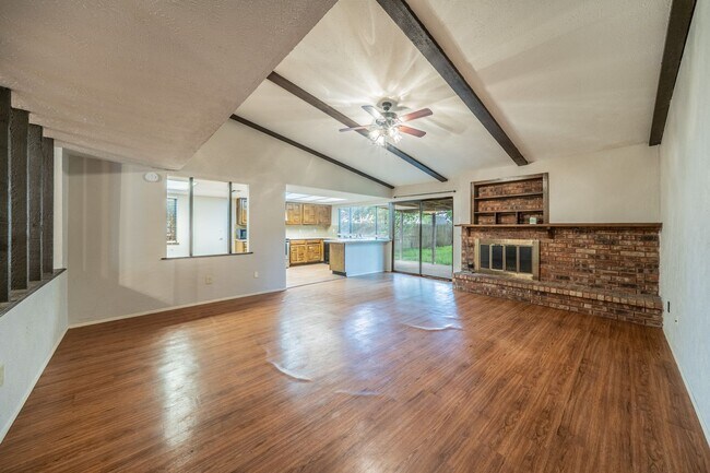 Foto del edificio - Move-In Ready 3-bed 2-bath!