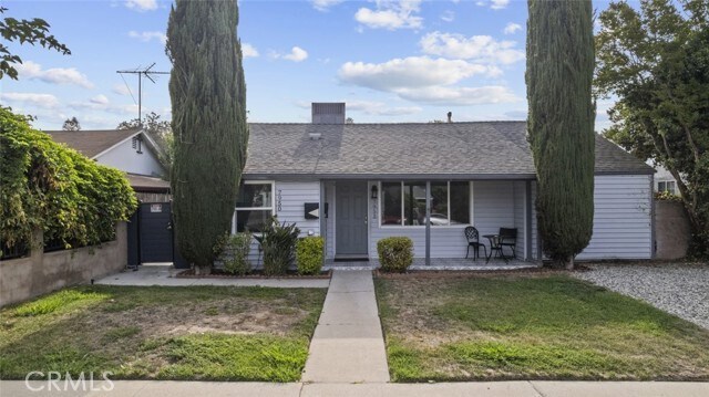 Foto principal - 7952 White Oak Ave