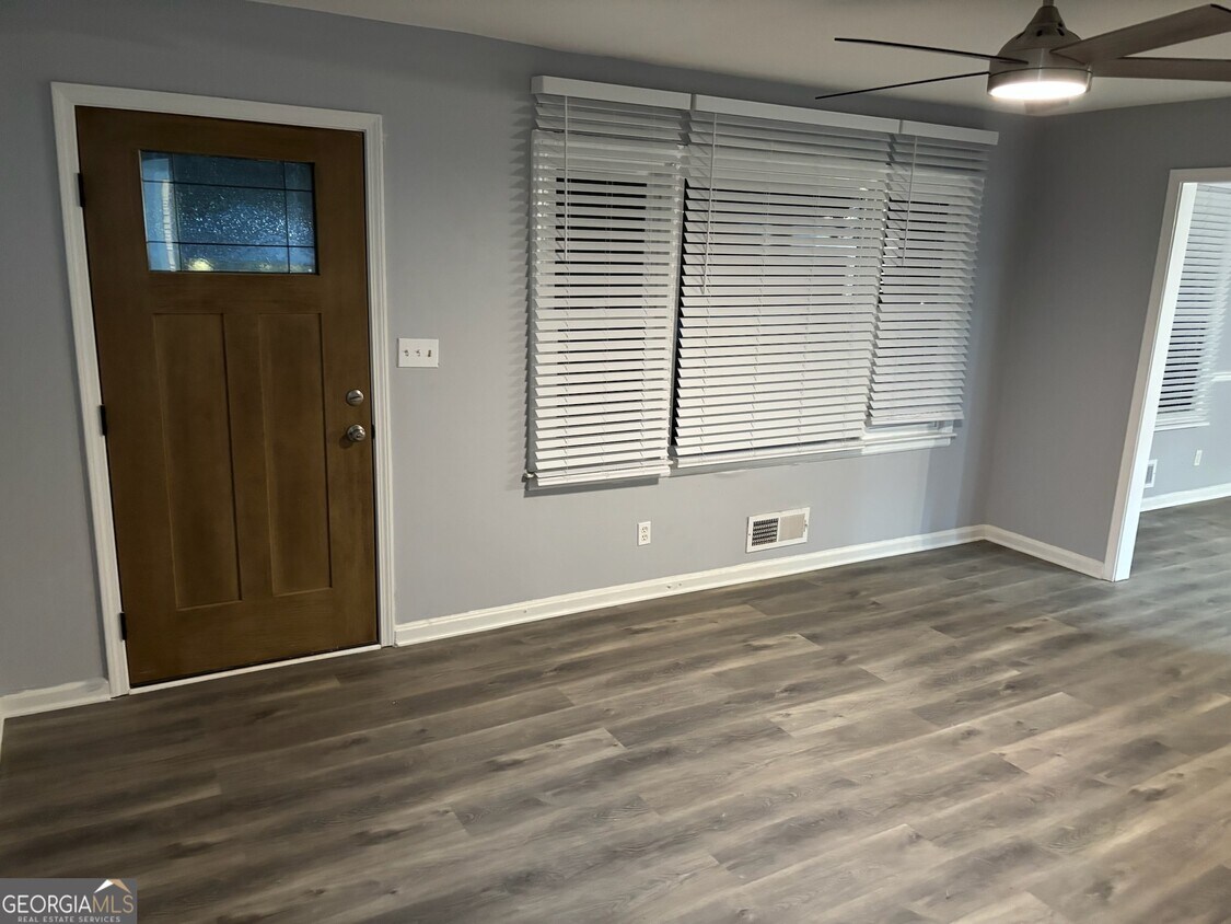 Foto principal - 2645 Gresham Rd S E