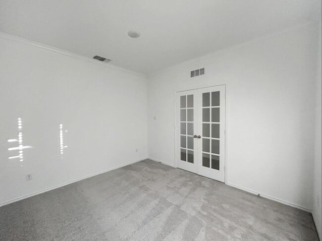 Foto del edificio - 1620 Brimhurst Dr