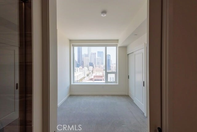 Foto del edificio - 1050 S Grand Ave