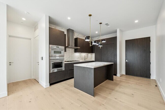 Foto del edificio - 1711 Allen Pkwy