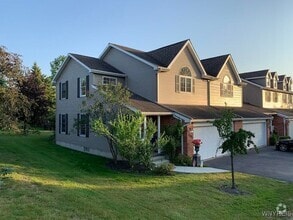 Building Photo - 1701 Forest Edge Dr
