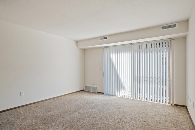 Foto del edificio - Burtons Landing Apartments