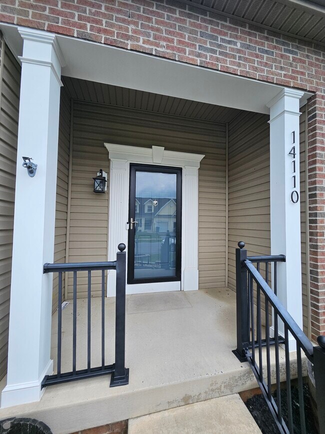 Foto del edificio - 14110 Shelby Cir
