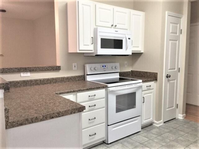 Building Photo - 25 Bellows Falls Drive