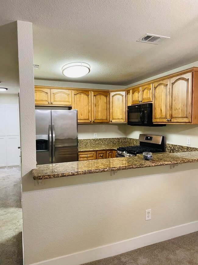 Building Photo - 11150 Trinity River Dr
